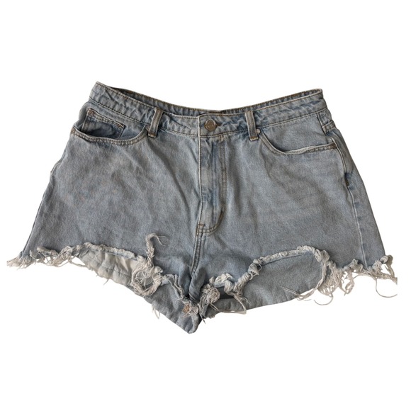 Missguided Pants - Missguided High Rise Distressed Denim Shorts Light Wash Size 10 Waist 32 Raw Hem